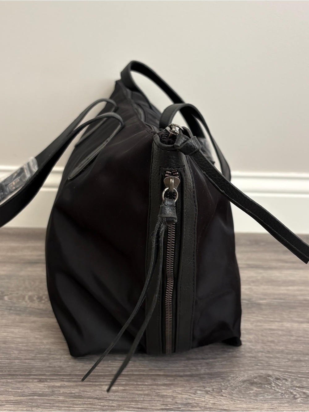 NWT Botkier New York Black Nylon Bond Tote Bag Leather Trim Zip Top - Picture 2 of 9